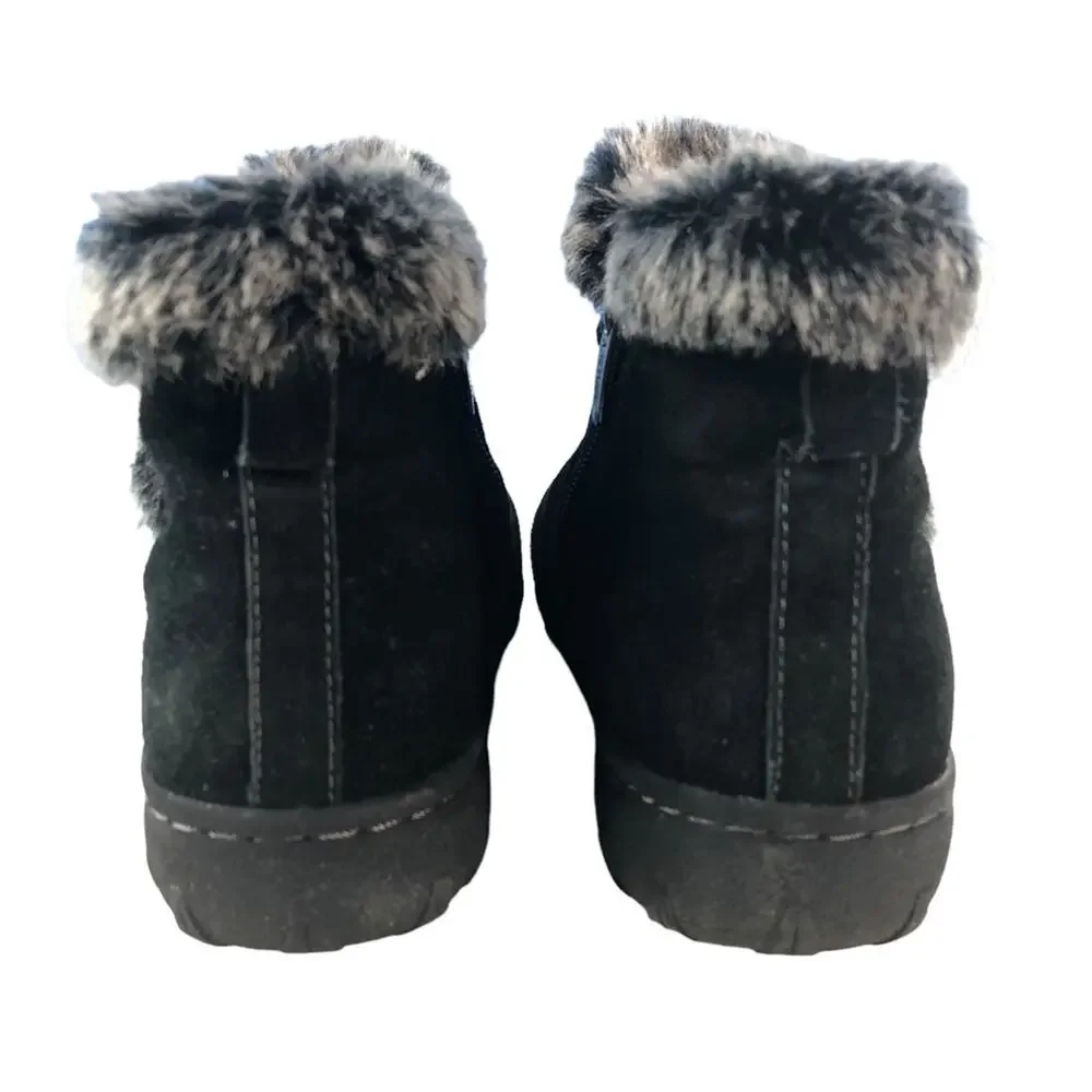 Khombu Bonnie black suede ankle boot insulated size 6